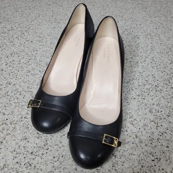 Cole Haan Grand OS Black Leather Closed Round Toe Gold Buckle Wedge Heel✨️9B - Picture 3 of 15